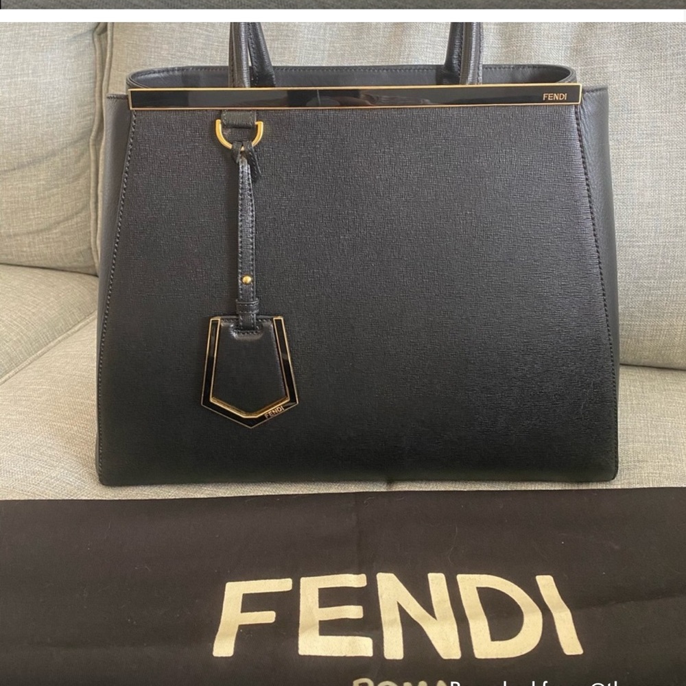 Fendi medium black 2jours…